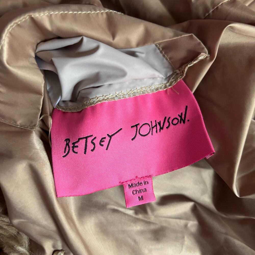 Betsey Johnson Faux Fur Vest M Brown Tan Open Front Lined Satin Soft Cozy Boho - Picture 4 of 6